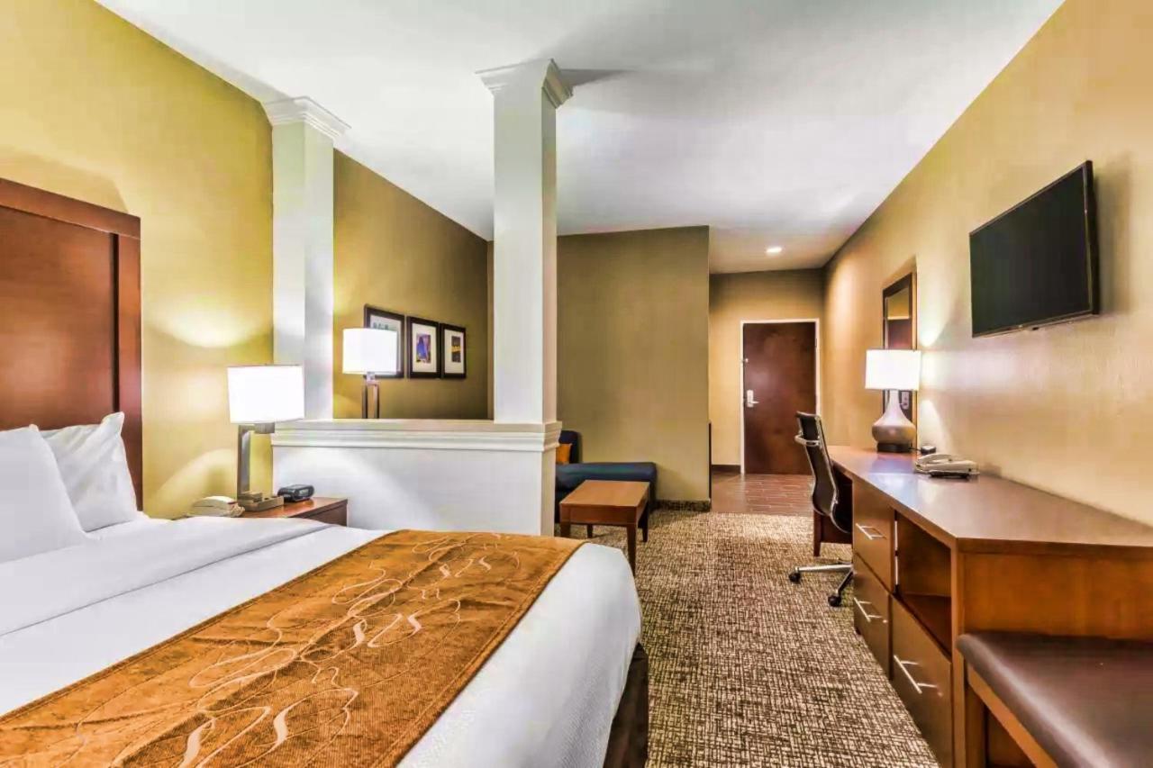 Comfort Suites Houston I45 North Aldine Bagian luar foto
