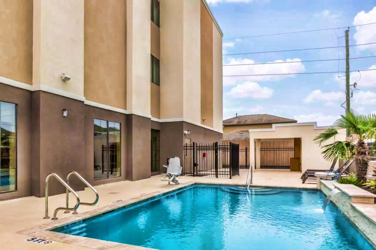 Comfort Suites Houston I45 North Aldine Bagian luar foto